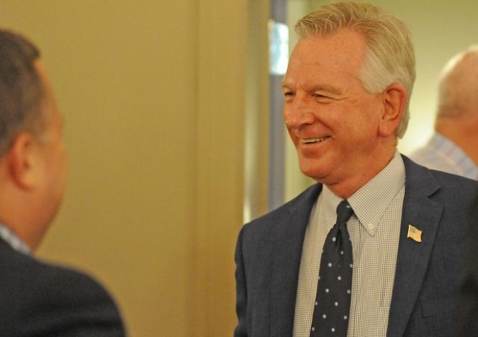 Former Auburn coach, Senate candidate Tommy Tuberville talks to Rotary Club
